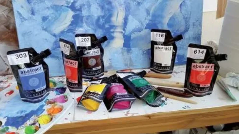 5 Best Acrylic Paint Brands in Pakistan for Artists