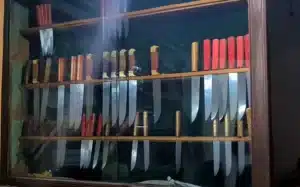 Dir Knife: A Symbol of Craftsmanship and Tradition